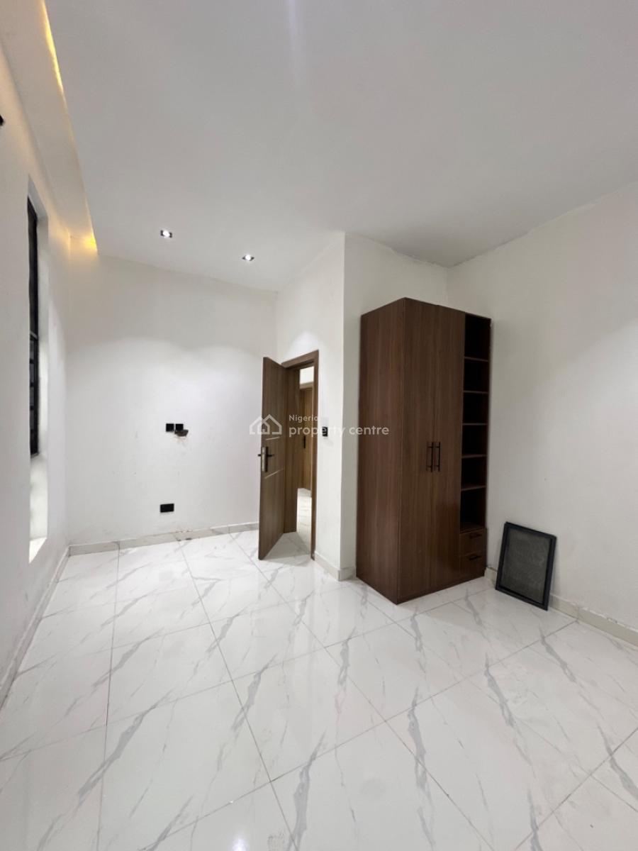 Contemporary Designed Semidetached House in Ikota, Ikota Estate, Lekki, Lagos, Semi-detached Duplex for Sale