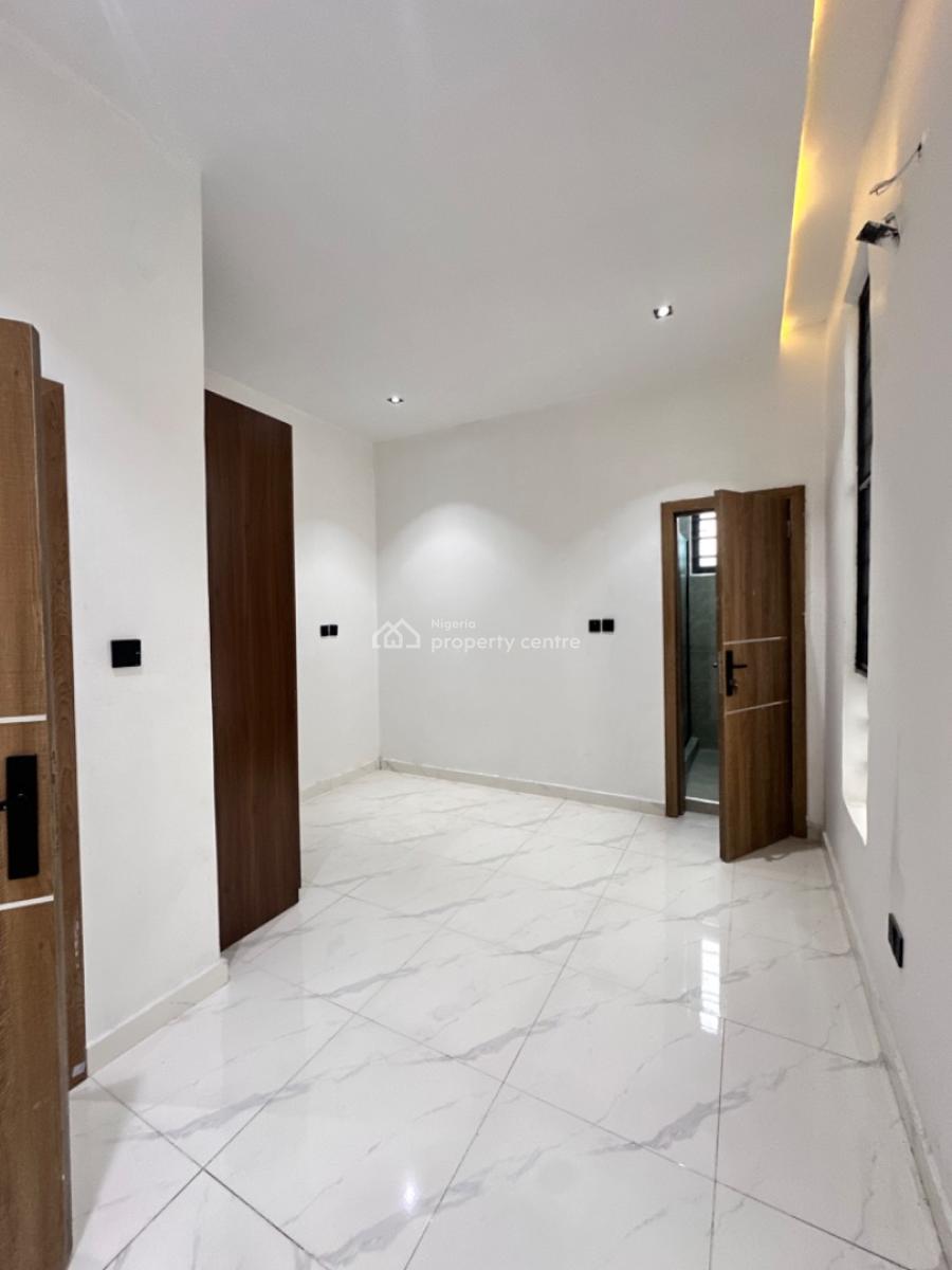 Contemporary Designed Semidetached House in Ikota, Ikota Estate, Lekki, Lagos, Semi-detached Duplex for Sale
