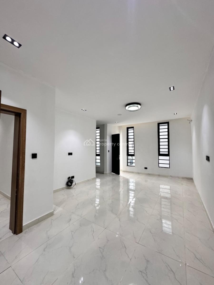 Contemporary Designed Semidetached House in Ikota, Ikota Estate, Lekki, Lagos, Semi-detached Duplex for Sale