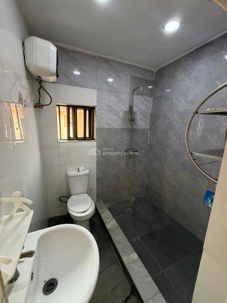 1 Bedroom Apartment, Lekki Phase 1, Lekki, Lagos, Mini Flat (room and Parlour) for Rent