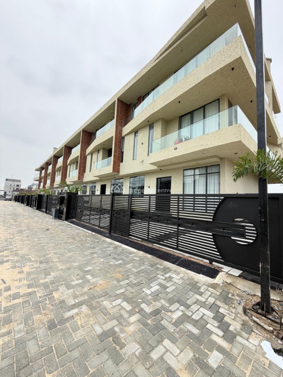 Self Compound 5 Bedroom Terraced Duplex in an Estate in Lekki Phase 1, Lekki Phase 1, Lekki Phase 1, Lekki, Lagos, Terraced Duplex for Sale