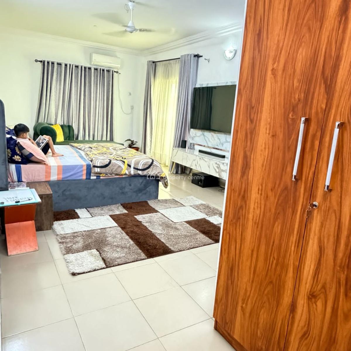 Furnished & Service 3 Bedroom Apartment, Ikeja Gra, Ikeja, Lagos, Flat / Apartment for Rent