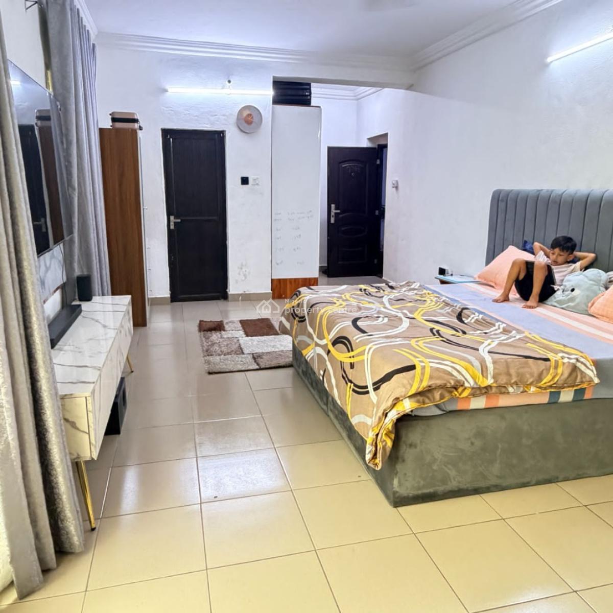 Furnished & Service 3 Bedroom Apartment, Ikeja Gra, Ikeja, Lagos, Flat / Apartment for Rent