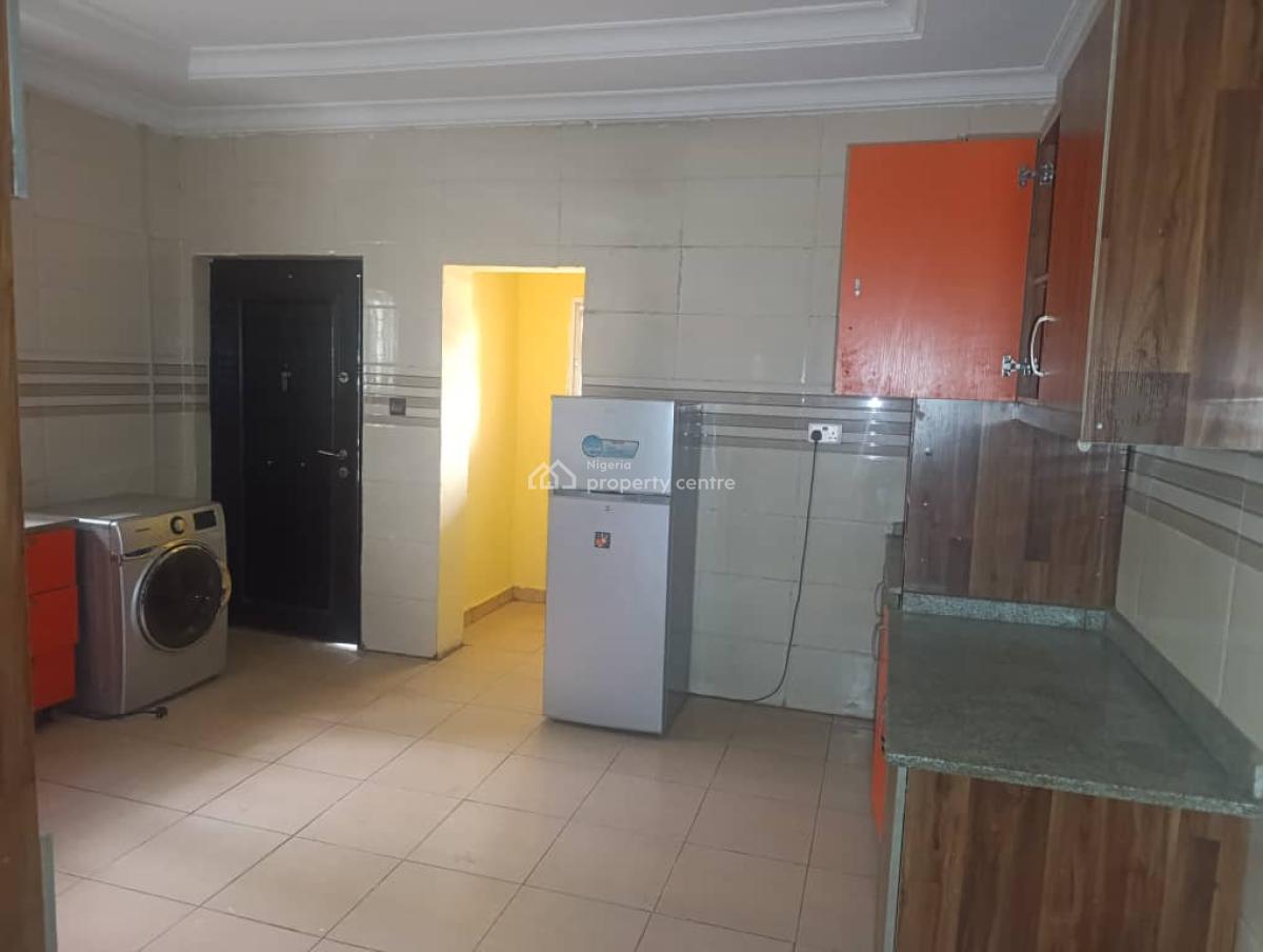 a Very Good Spacious & Serviced 2-bedroom Flat, Wuse 2, Abuja, Flat / Apartment for Rent