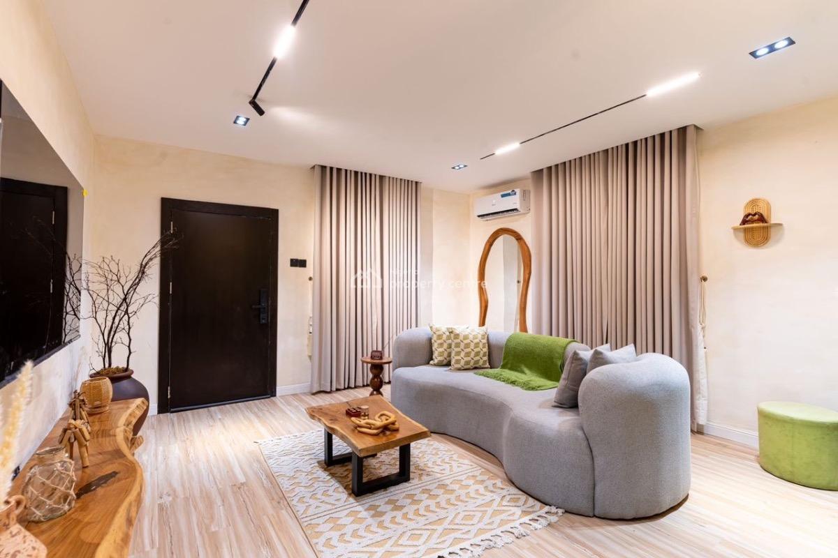 Luxuriously Furnished One Bed in a Nice Estate, Yaba, Lagos, Mini Flat (room and Parlour) Short Let