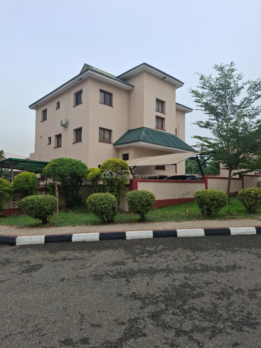 Nice 4 Bedroom Detached Duplex with Bq, Inside Estate at Maitama, Maitama District, Abuja, Detached Duplex for Sale