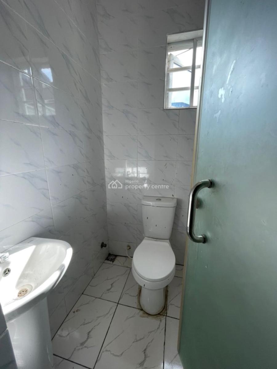 Luxury 2 Bedroom Apartment  with Excellent Facilities, Second Toll Gate, Lekki, Lagos, Flat / Apartment for Rent