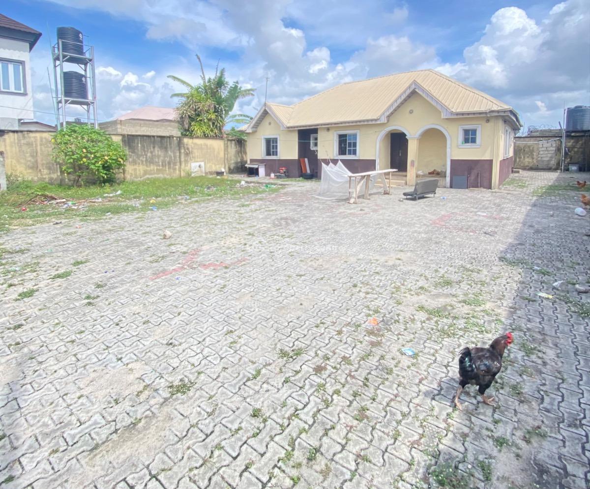 Commercial 3bedroom Bungalow on a Full Plot Facing a Major Road, Directly Facing Eputu Major Road, Eputu, Ibeju Lekki, Lagos, Detached Bungalow for Sale