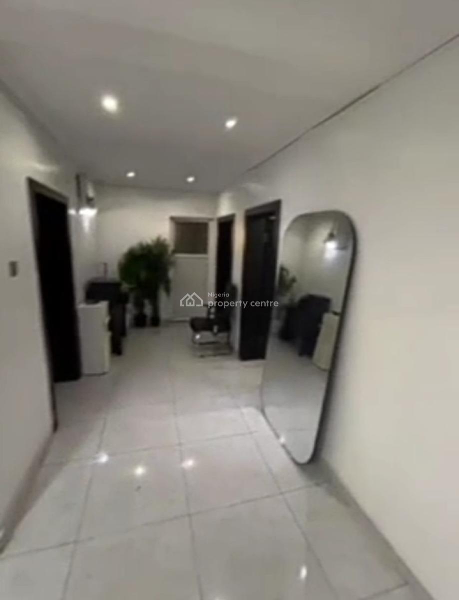 Executive Specious 3 Bedroom, Alagomeji, Yaba, Lagos, Flat / Apartment for Rent