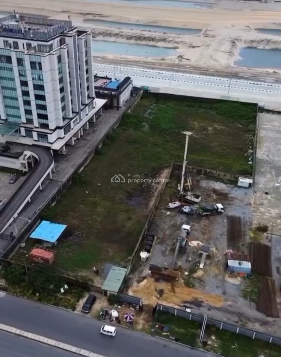 a Prime Structured Land Measuring 7,000sqms, Victoria Island (vi), Lagos, Mixed-use Land for Sale