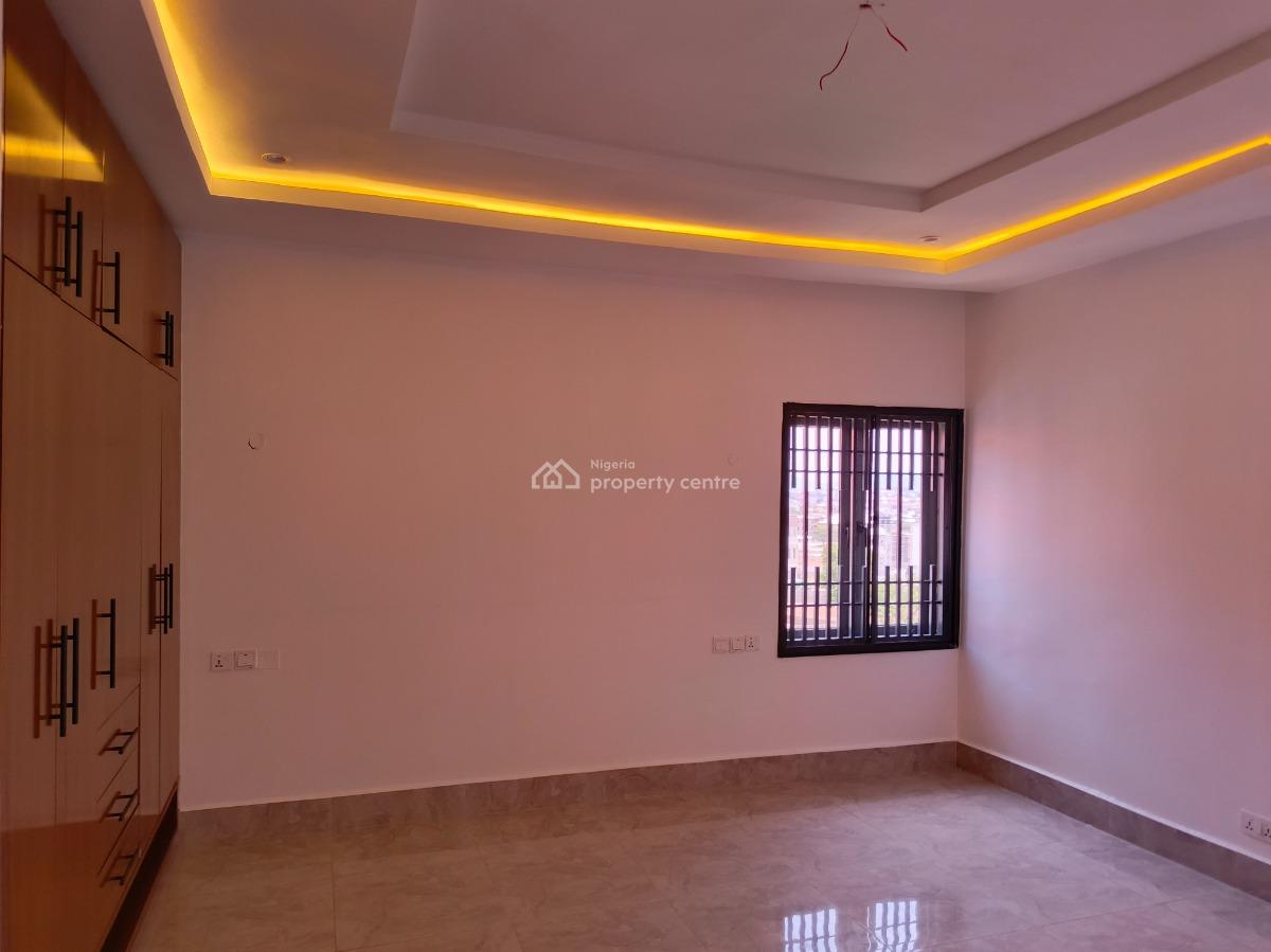 Spacious 3 Bedroom Flat with Bq, Wuye, Abuja, Flat / Apartment for Rent