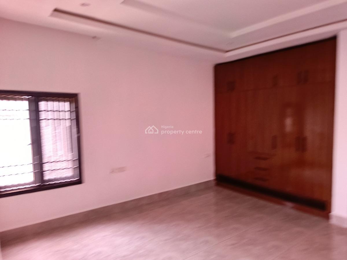 Spacious 3 Bedroom Flat with Bq, Wuye, Abuja, Flat / Apartment for Rent