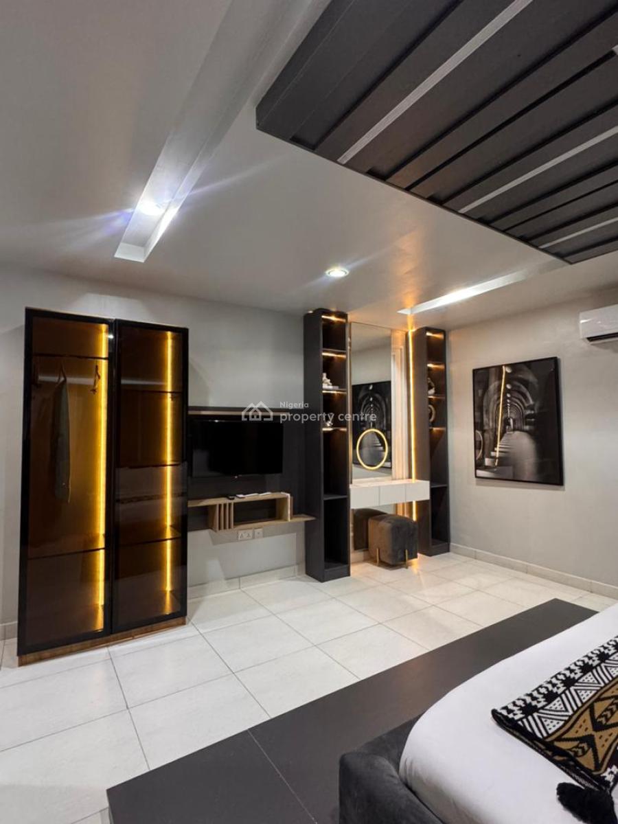 Beautifully Furnished 2 Bedroom Apartment, Lekki Phase 1, Lekki, Lagos, Flat / Apartment for Rent