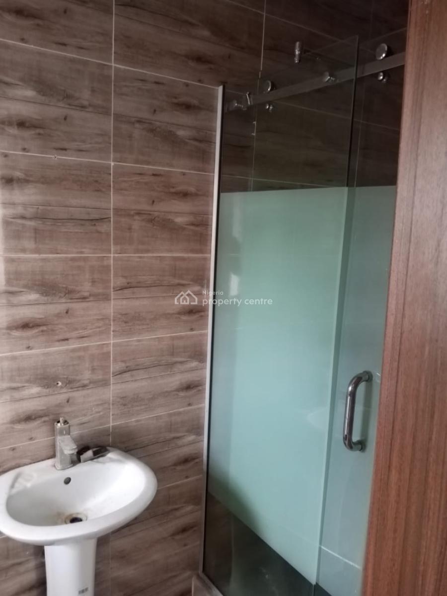Luxury and Excellent 2 Bedrooms, Royal Palm Estate Badore, Ajah, Lagos, House for Rent