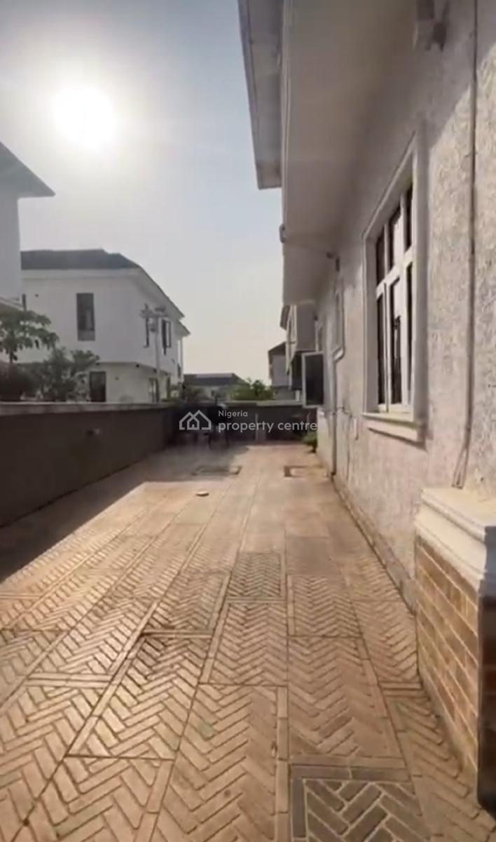 Exquisitely Maintained 5 Bedrooms Semi-detached House, Royal Garden Estate, Ajah, Lagos, Semi-detached Duplex for Sale