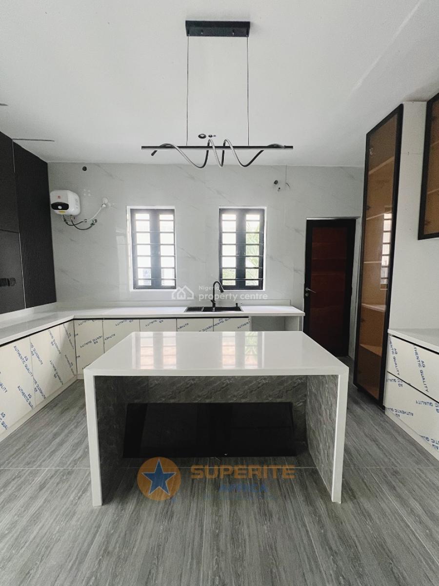 5-bedroom Semi-detached Duplex, Vgc, Lekki, Lagos, Semi-detached Duplex for Sale