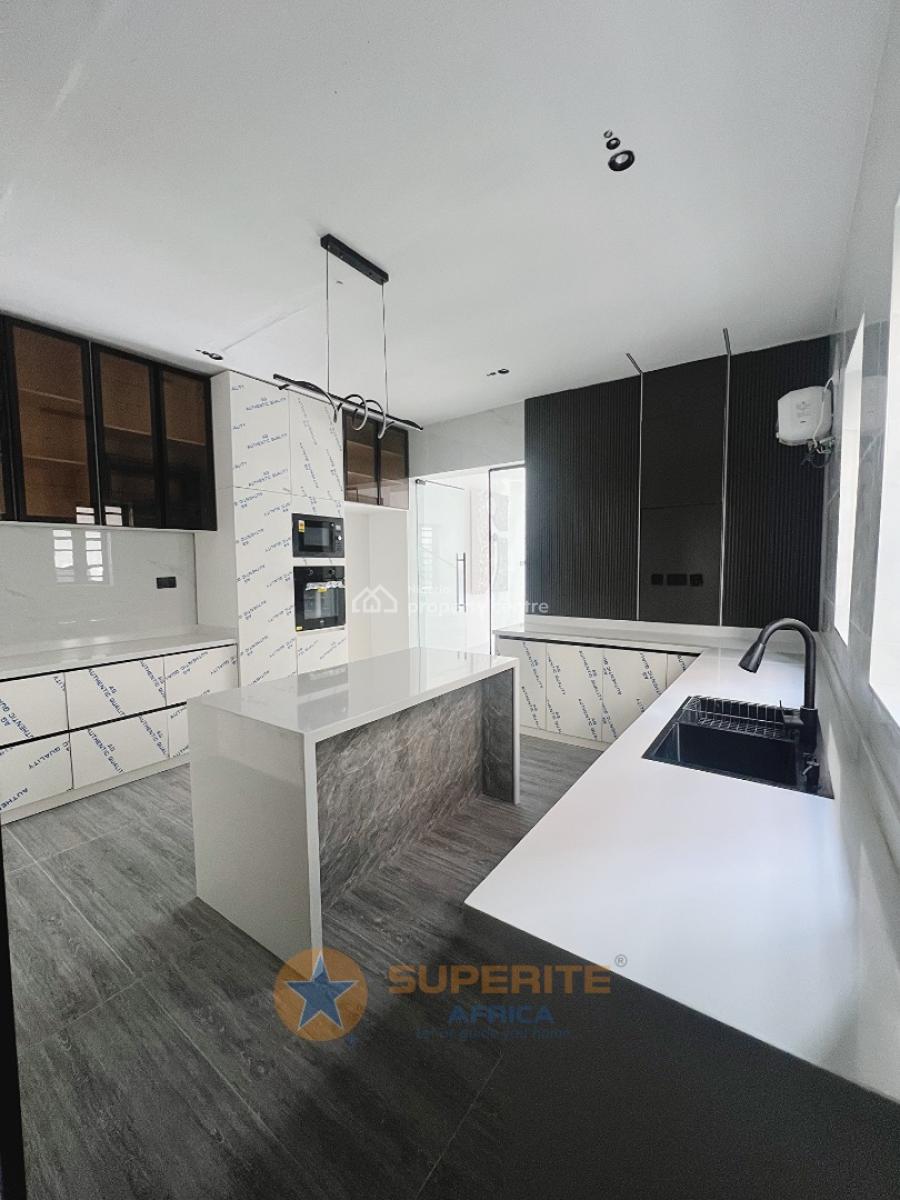5-bedroom Semi-detached Duplex, Vgc, Lekki, Lagos, Semi-detached Duplex for Sale