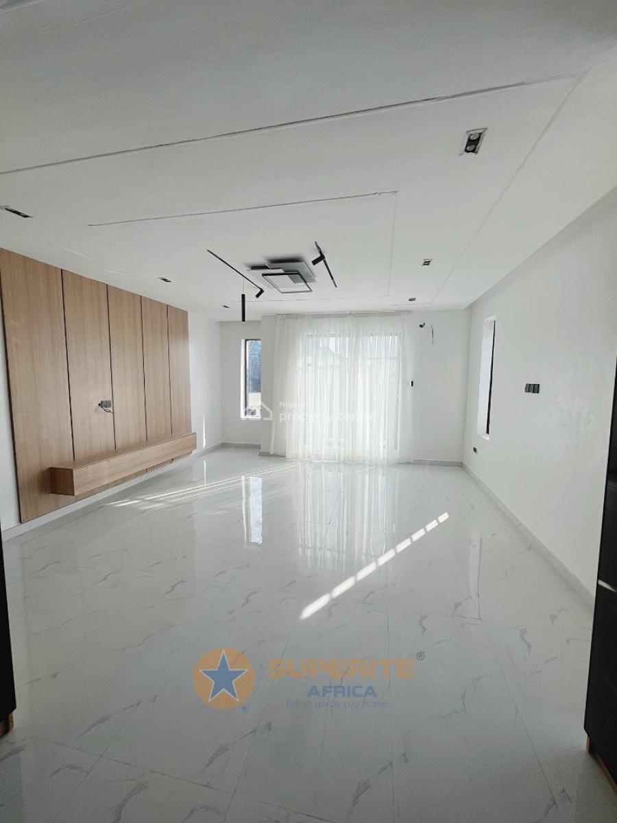 5-bedroom Semi-detached Duplex, Vgc, Lekki, Lagos, Semi-detached Duplex for Sale