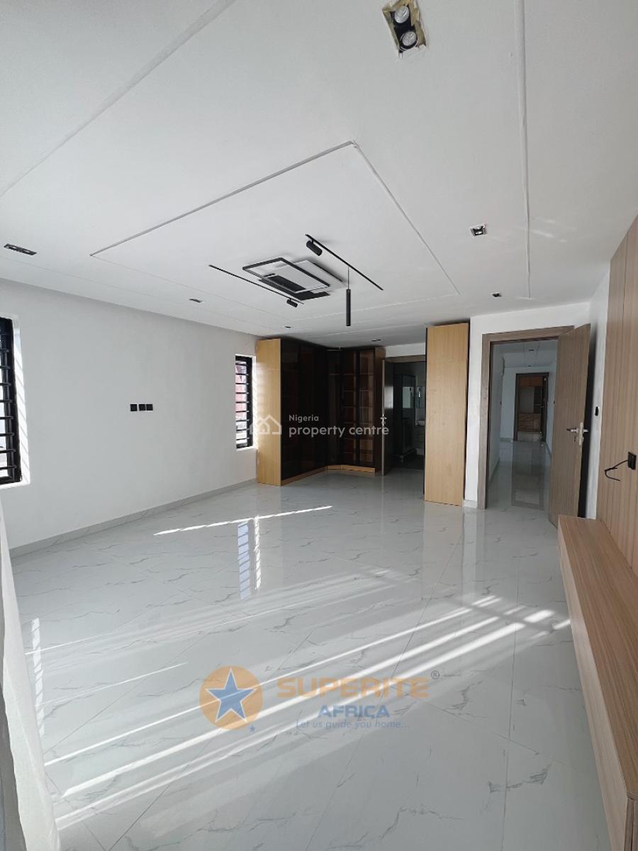 5-bedroom Semi-detached Duplex, Vgc, Lekki, Lagos, Semi-detached Duplex for Sale