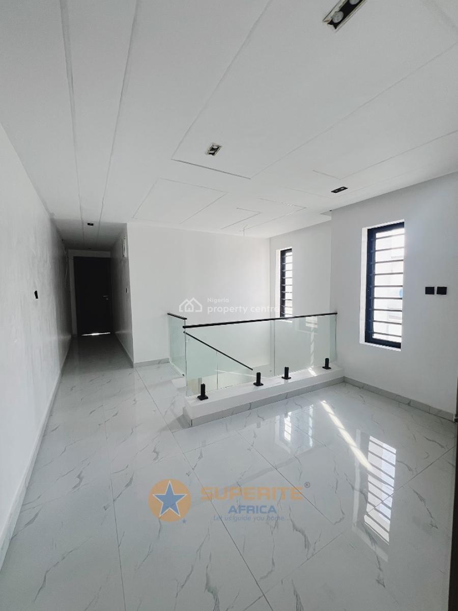 5-bedroom Semi-detached Duplex, Vgc, Lekki, Lagos, Semi-detached Duplex for Sale