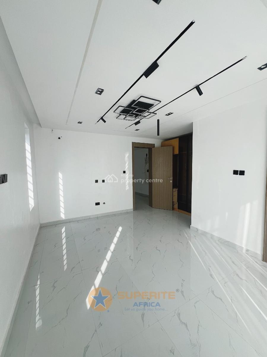 5-bedroom Semi-detached Duplex, Vgc, Lekki, Lagos, Semi-detached Duplex for Sale