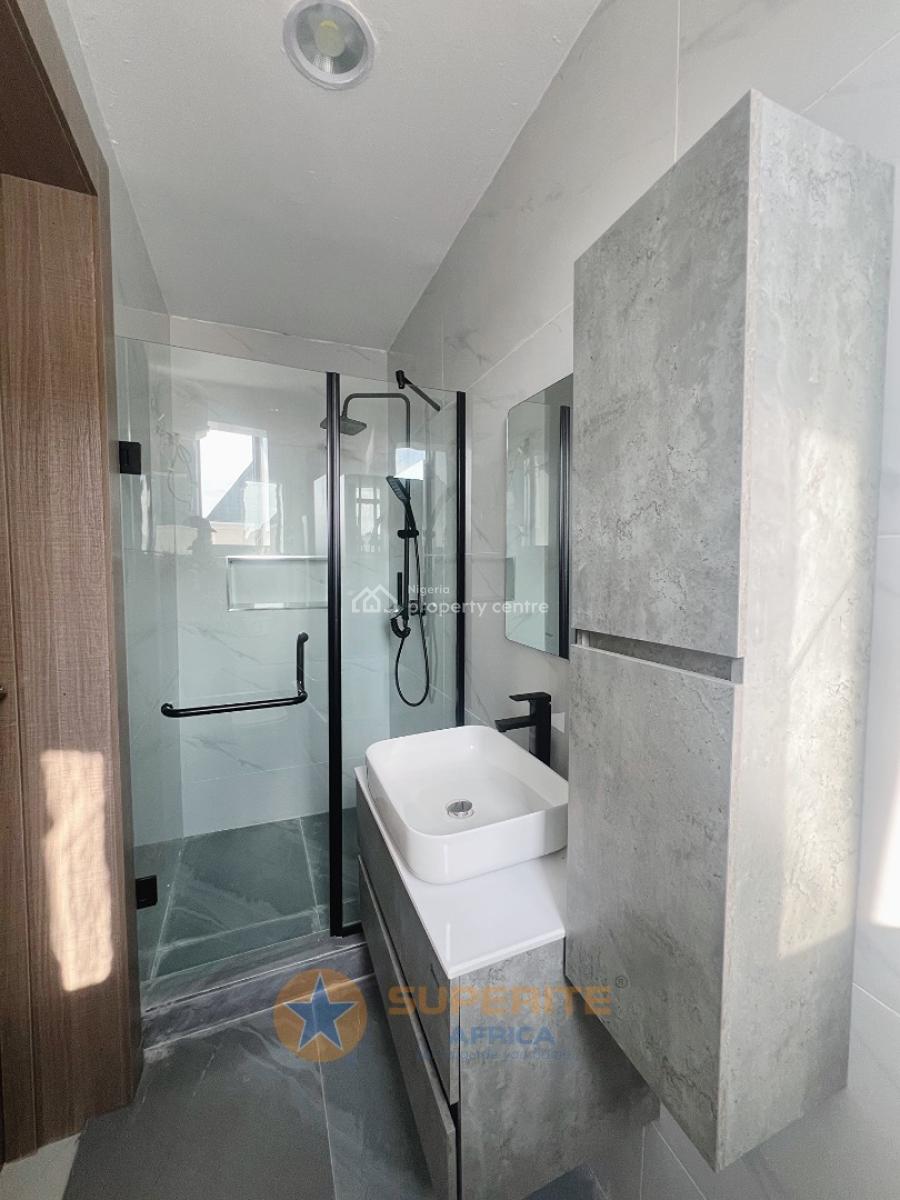 5-bedroom Semi-detached Duplex, Vgc, Lekki, Lagos, Semi-detached Duplex for Sale