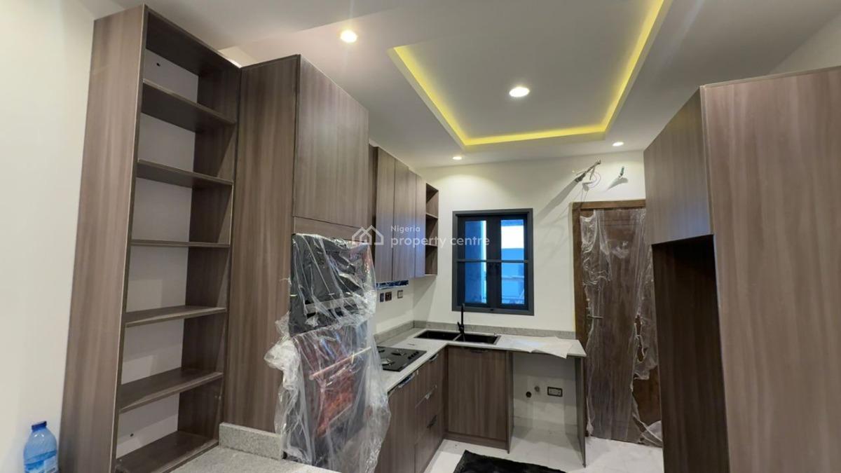Executive 3 Bedroom Apartment with Bq, Ilasan, Lekki, Lagos, Flat / Apartment for Sale