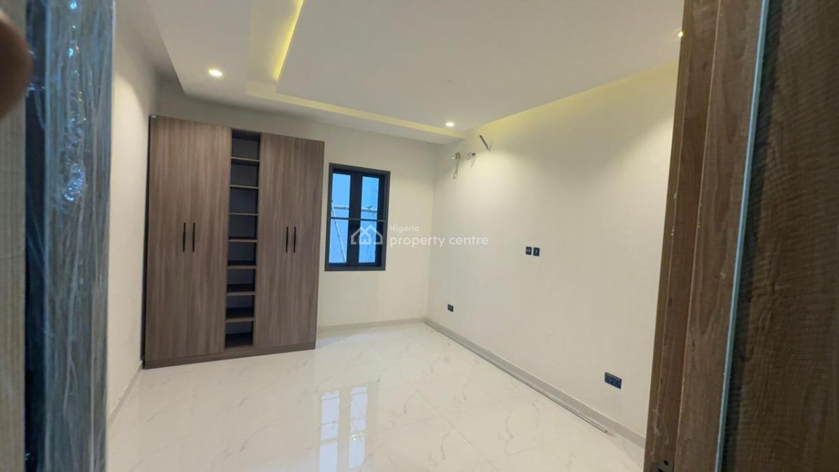 Executive 3 Bedroom Apartment with Bq, Ilasan, Lekki, Lagos, Flat / Apartment for Sale