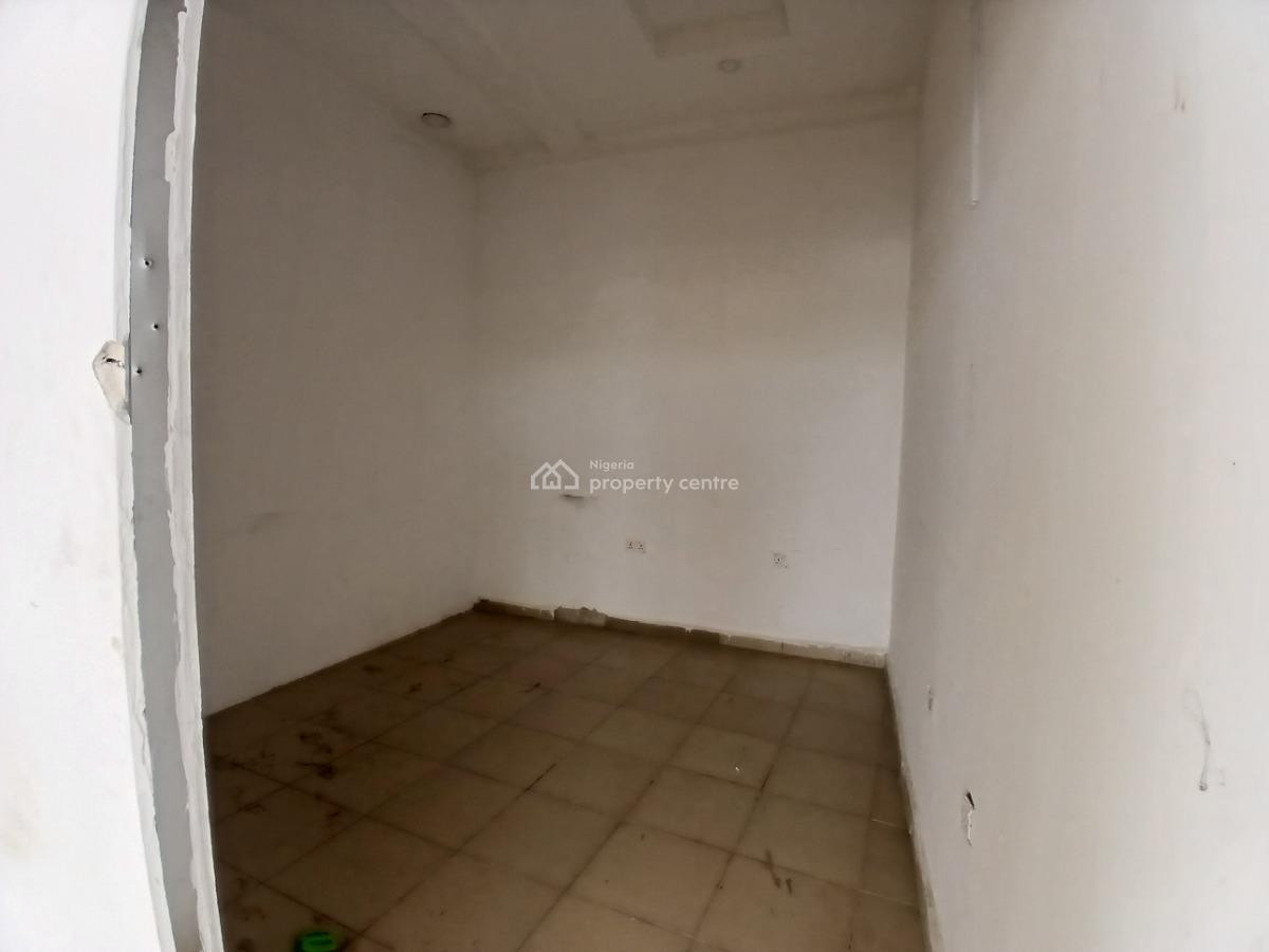 193.47sqm Office / Shop Space on The Fourth Floor, Wuse 2, Abuja, Office Space for Rent