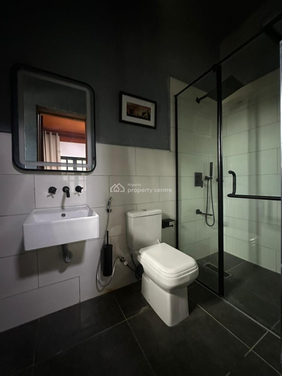 Classy & Spacious 3 Bedroom Apartment, Lekki Phase 1, Lekki, Lagos, Flat / Apartment for Sale