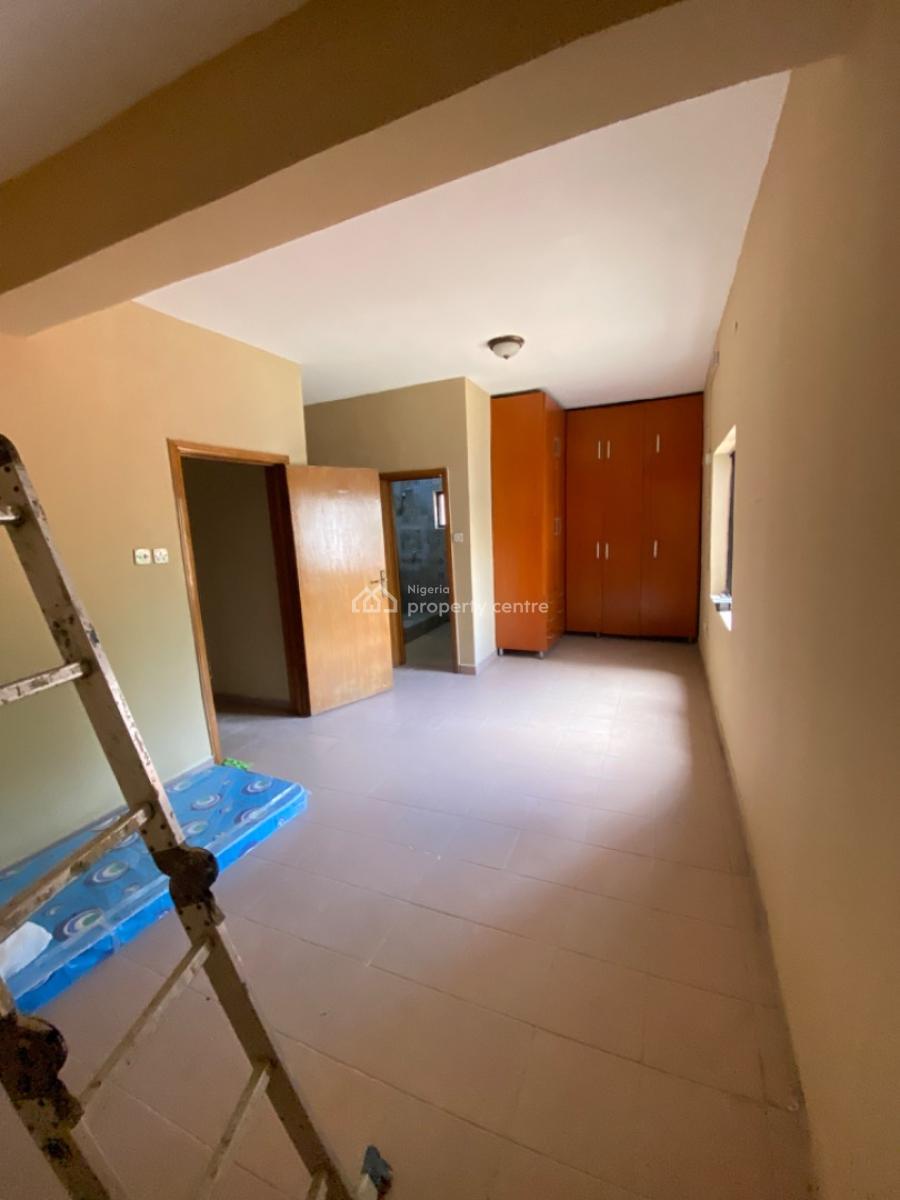 Elegant 3 Bedroom Spacious Apartment with Bq Available, Lekki Phase 1, Lekki, Lagos, Flat / Apartment for Rent