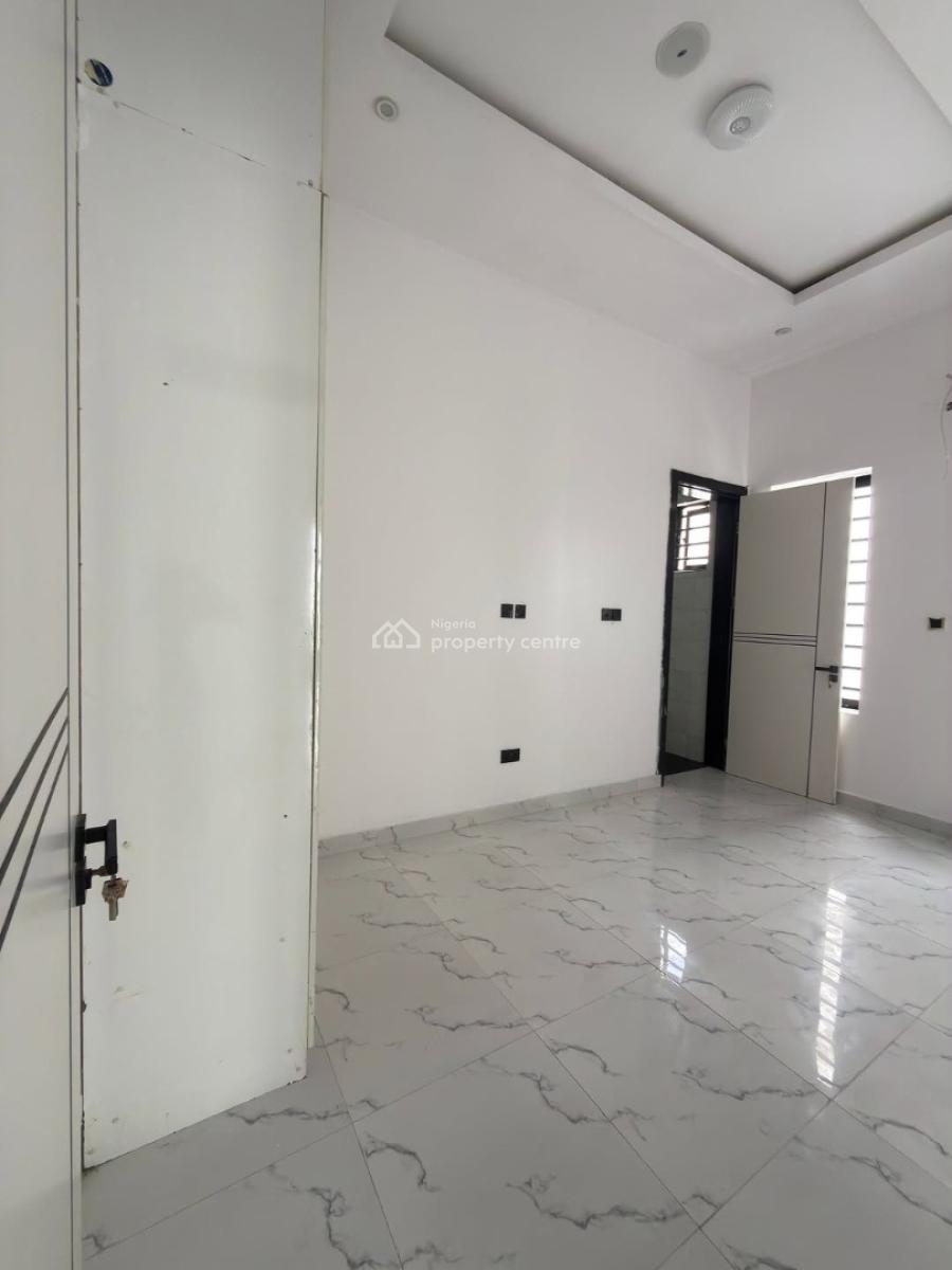 Spacious and Well-finished Semi-detached Duplex in a Gated Estate, Good for Family Living Orchid, Lekki, Lagos, Semi-detached Duplex for Rent