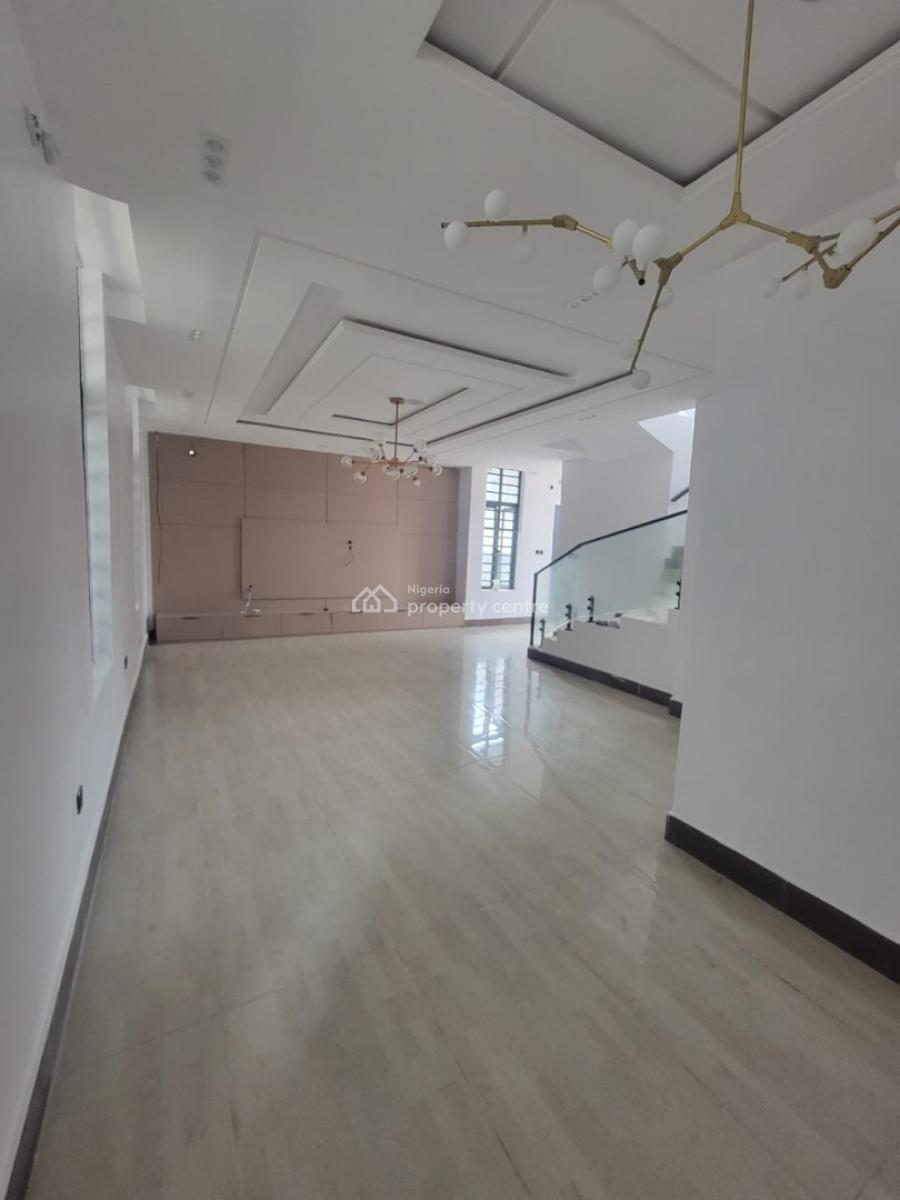Spacious 5 Bedroom Fully Detached Duplex with Bq, Lekki Phase 1, Lekki, Lagos, Detached Duplex for Sale