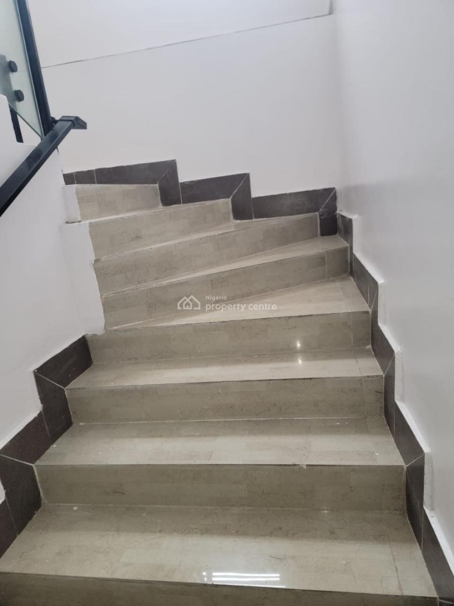 Spacious 5 Bedroom Fully Detached Duplex with Bq, Lekki Phase 1, Lekki, Lagos, Detached Duplex for Sale