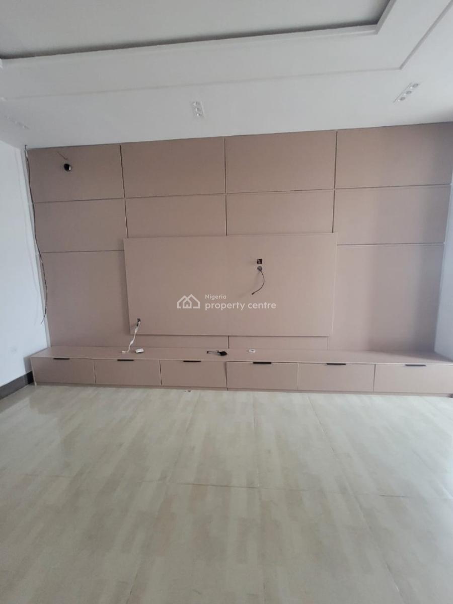 Spacious 5 Bedroom Fully Detached Duplex with Bq, Lekki Phase 1, Lekki, Lagos, Detached Duplex for Sale