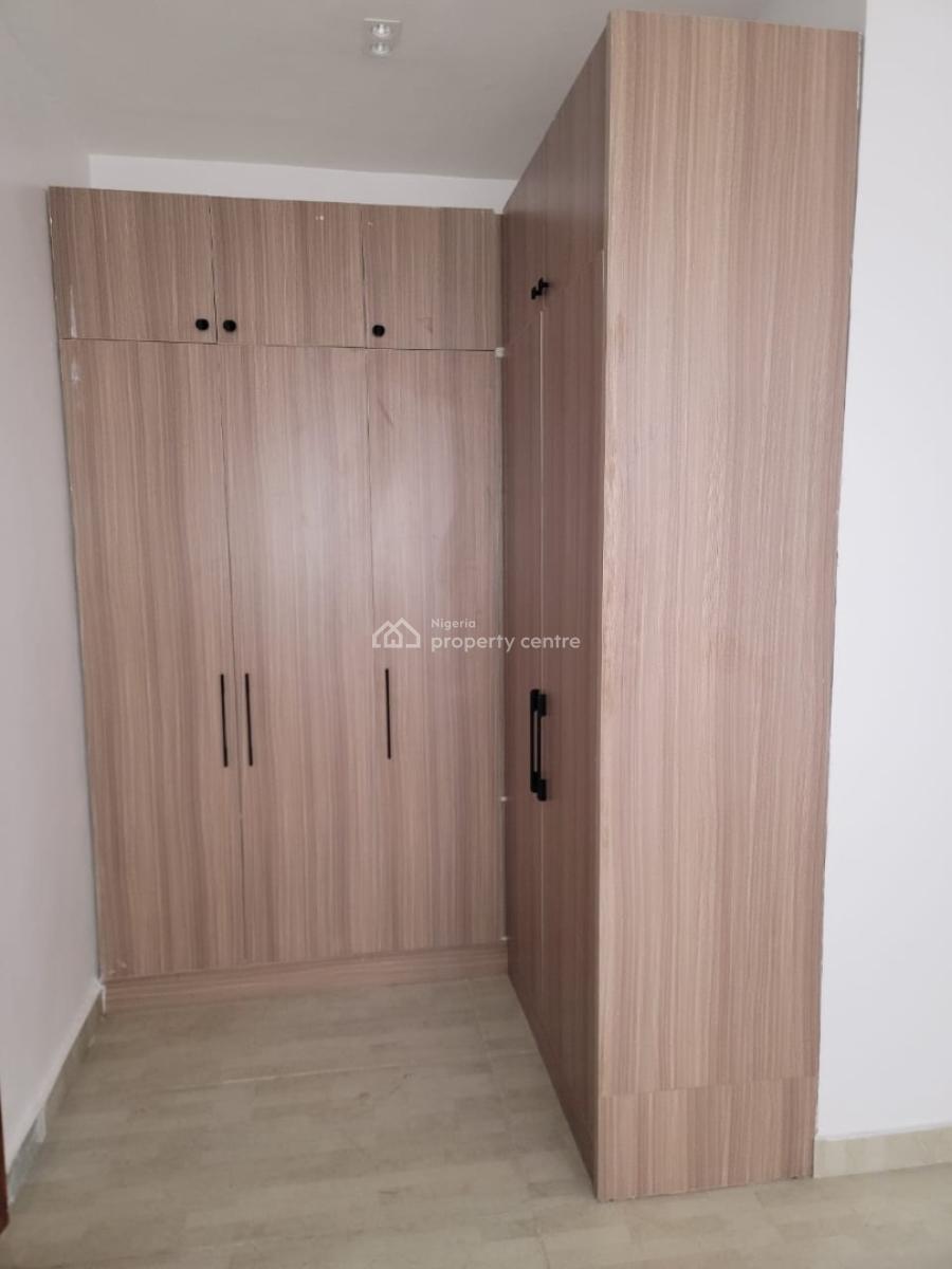 Spacious 5 Bedroom Fully Detached Duplex with Bq, Lekki Phase 1, Lekki, Lagos, Detached Duplex for Sale