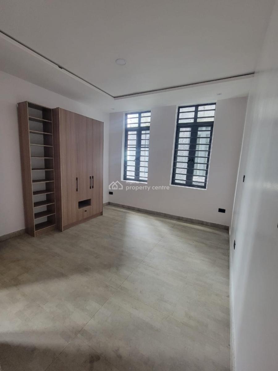 Spacious 5 Bedroom Fully Detached Duplex with Bq, Lekki Phase 1, Lekki, Lagos, Detached Duplex for Sale