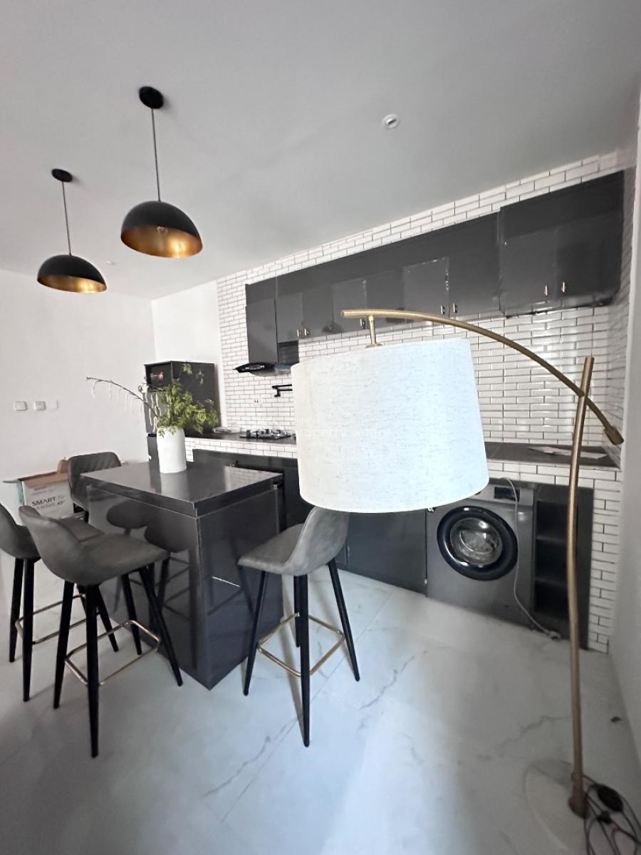 Fully Furnished 2 Bedroom Apartment, Lekki Phase 1, Lekki, Lagos, Flat / Apartment for Rent