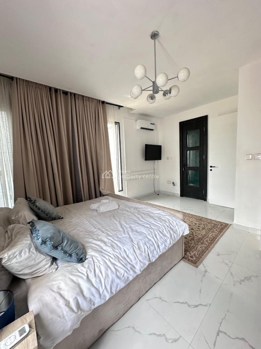 Fully Furnished 2 Bedroom Apartment, Lekki Phase 1, Lekki, Lagos, Flat / Apartment for Rent