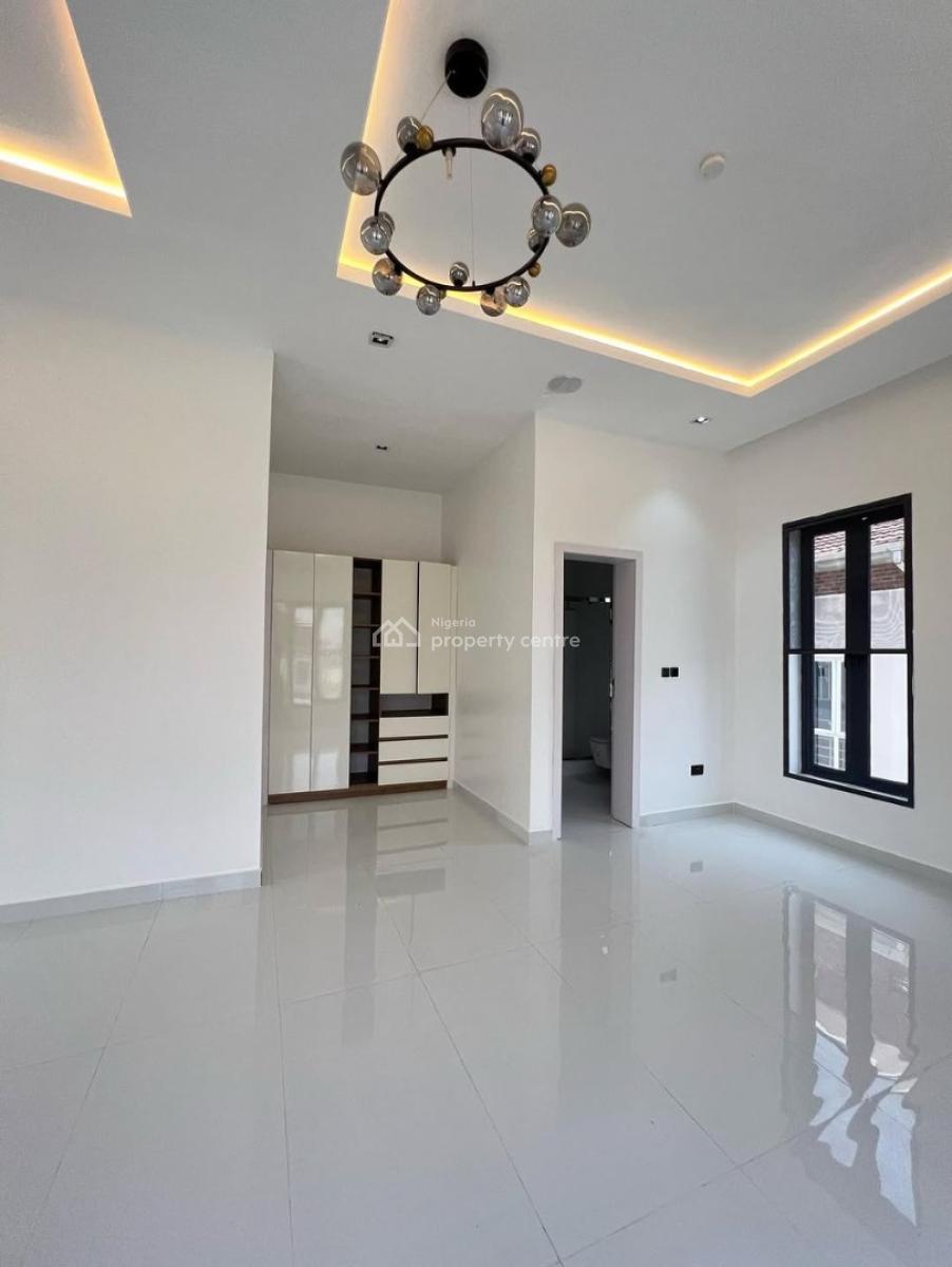 Beautiful Fully Detached 5 Bedroom Duplex, Pinnock Beach Estate, Lekki Phase 1, Lekki, Lagos, Detached Duplex for Sale