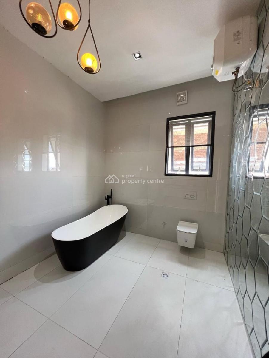 Beautiful Fully Detached 5 Bedroom Duplex, Pinnock Beach Estate, Lekki Phase 1, Lekki, Lagos, Detached Duplex for Sale