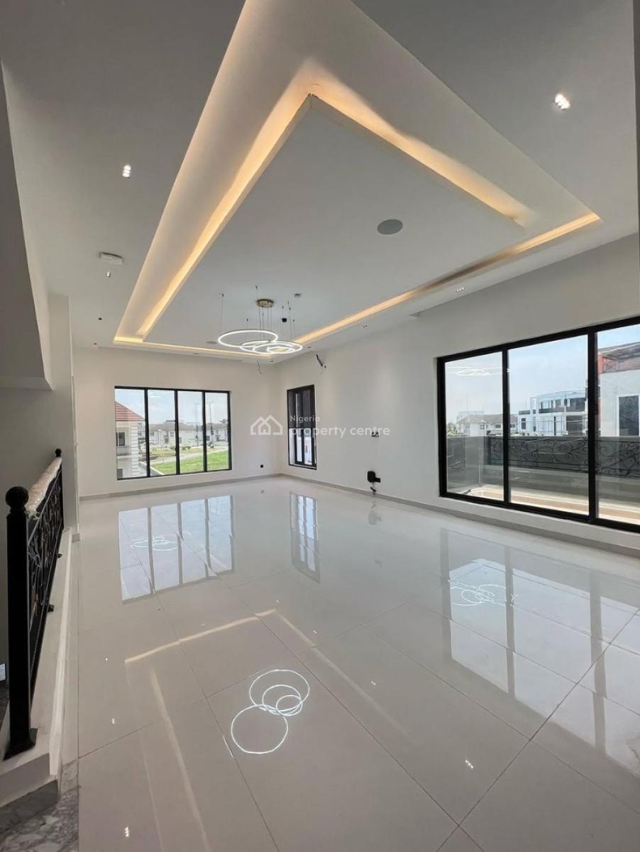 Beautiful Fully Detached 5 Bedroom Duplex, Pinnock Beach Estate, Lekki Phase 1, Lekki, Lagos, Detached Duplex for Sale