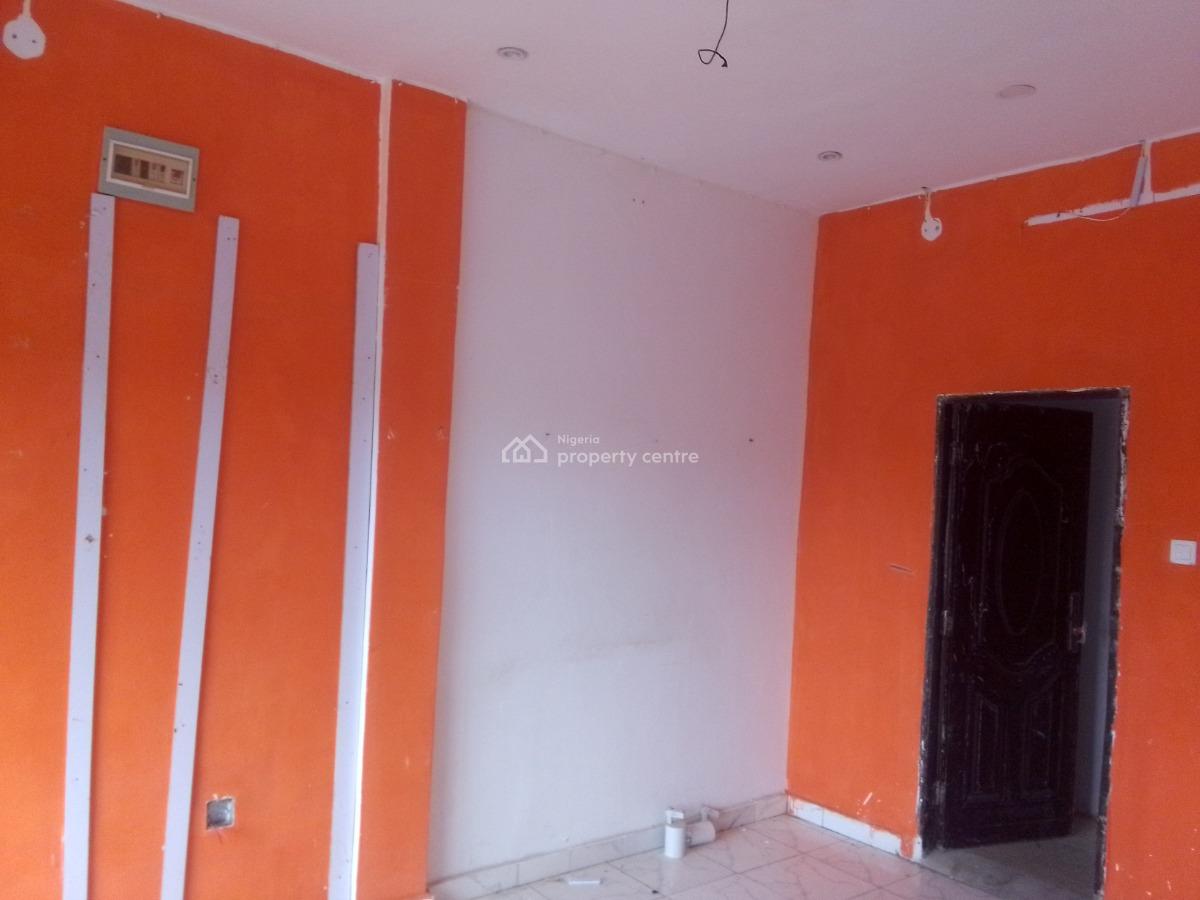 Spacious Office Space/ Shop, Ogombo/ Theranex Rd, Ogombo, Ajah, Lagos, Office Space for Rent