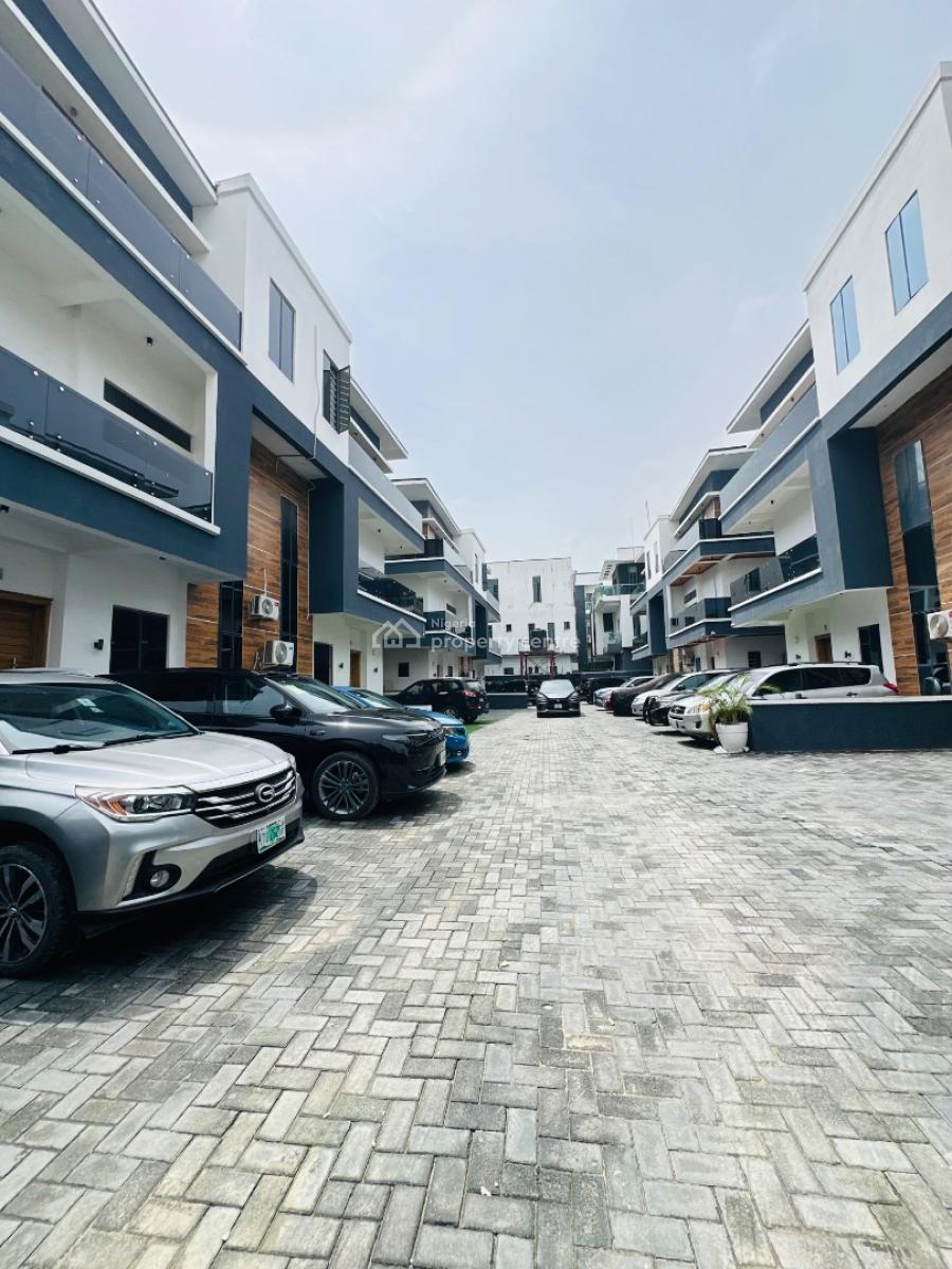 Very Spacious 5 Bedroom Terraced Duplex with Bq, Lekki Phase 1, Lekki, Lagos, Terraced Duplex for Rent
