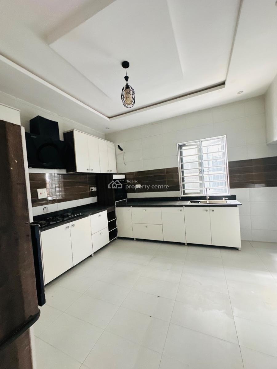 Very Spacious 5 Bedroom Terraced Duplex with Bq, Lekki Phase 1, Lekki, Lagos, Terraced Duplex for Rent