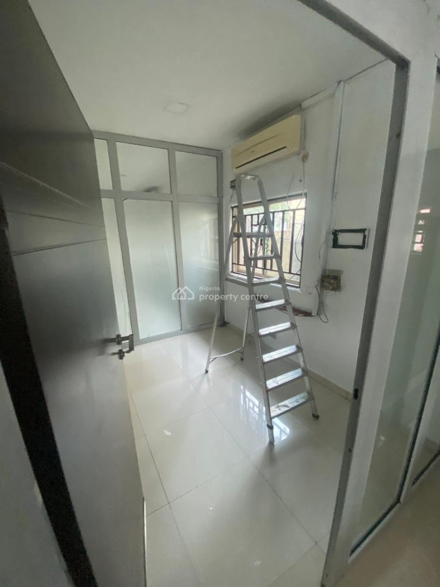 5 Rooms Office Space, Prime Location, Wuse 2, Abuja, Office Space for Rent