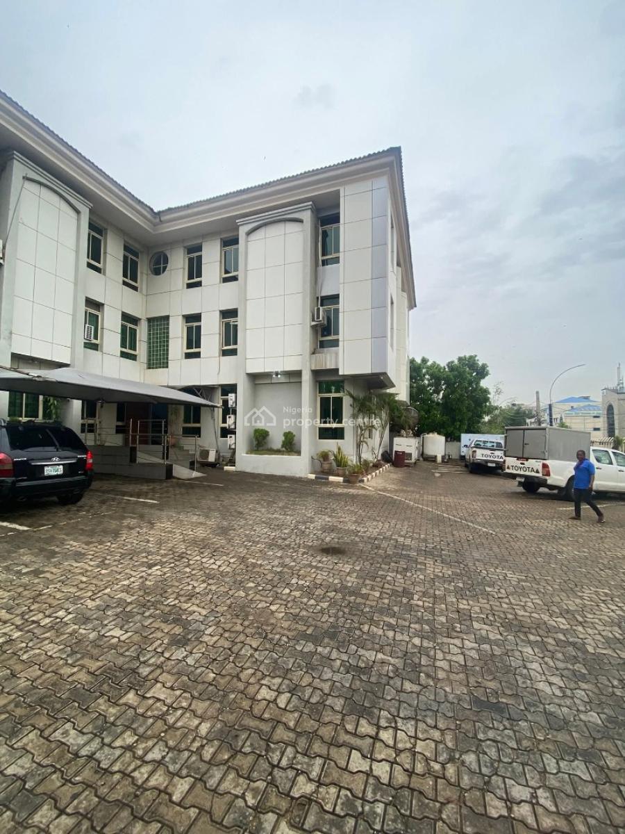 5 Rooms Office Space, Prime Location, Wuse 2, Abuja, Office Space for Rent