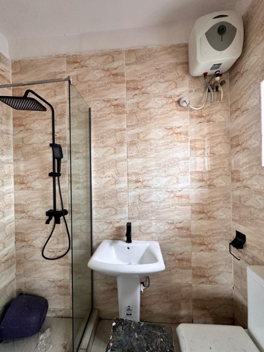 Clean and Spacious 2bedroom Apartment, Orchid Road By Chevron Toll Gate, Lekki, Lagos, Terraced Bungalow for Rent