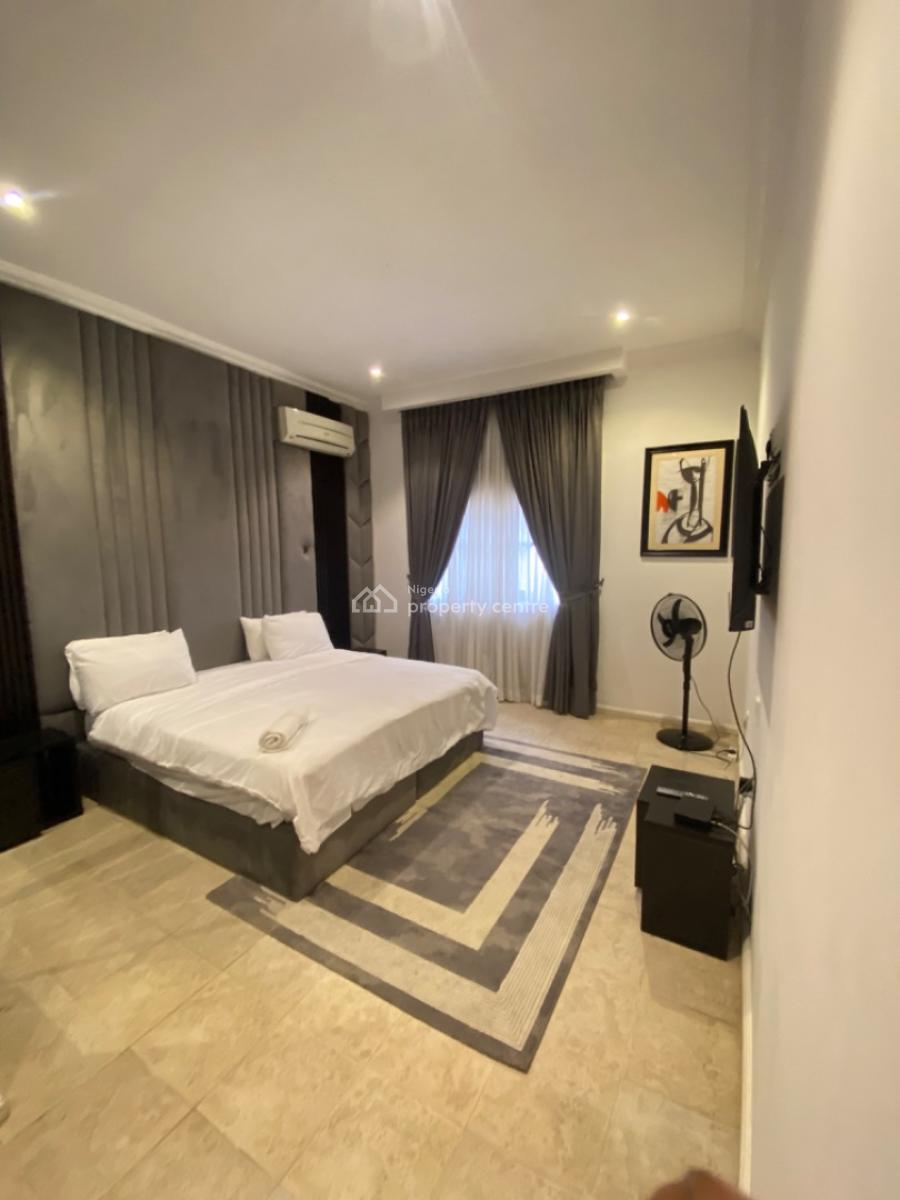 Luxurious 3 Bedroom Fully Furnished Apartment Available, Lekki Phase 1, Lekki, Lagos, Flat / Apartment for Rent