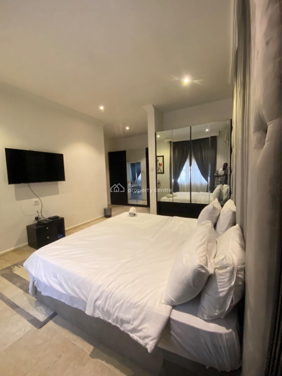 Luxurious 3 Bedroom Fully Furnished Apartment Available, Lekki Phase 1, Lekki, Lagos, Flat / Apartment for Rent